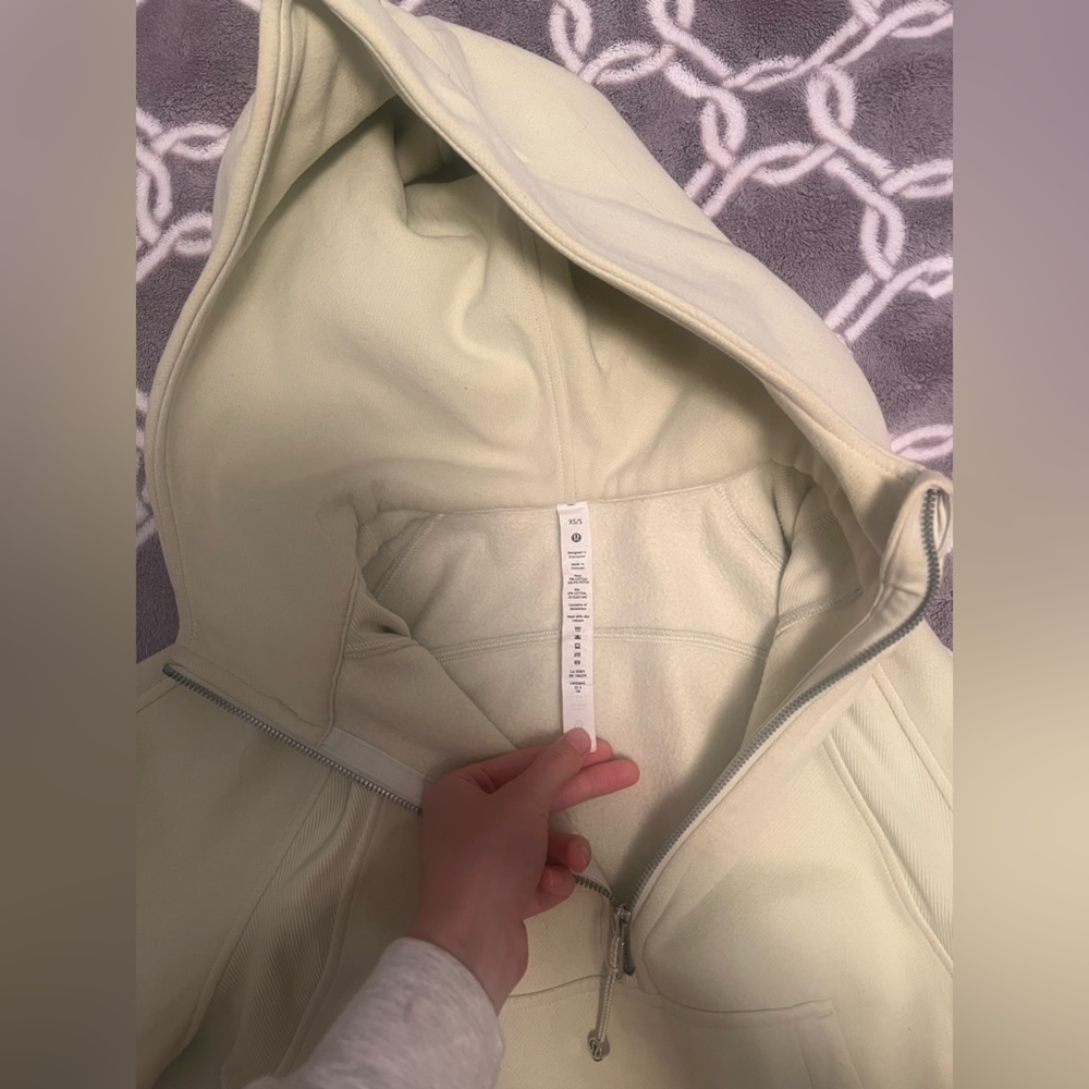 Lululemon Scuba Oversized Half-Zip Hoodie
Dewy XS/S - Picture 8 of 15